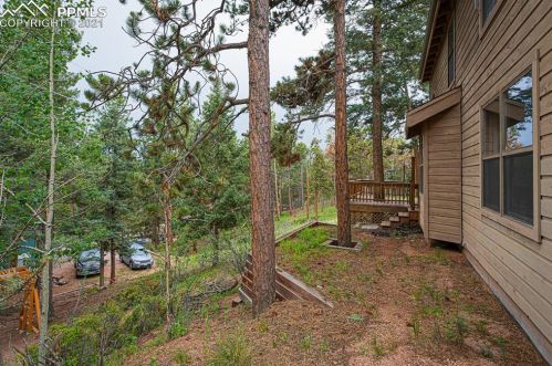 2730 Sunnywood Ave, Woodland Park CO  80863-9401 exterior