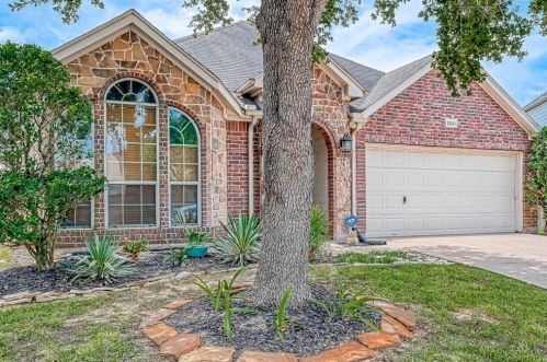 2355 Emory Knoll Dr, Fresno, TX 77545-7101