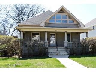 206 Douglas Ave, Naperville, IL 60540-4410