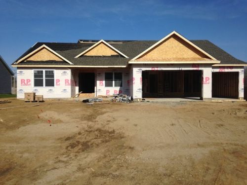 1821 Avenel Ln, Chatham, IL 62629-1732