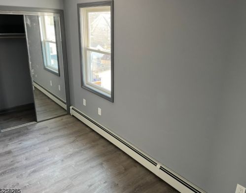 60 Franklin Pl, Paterson NJ 07512-2689 exterior