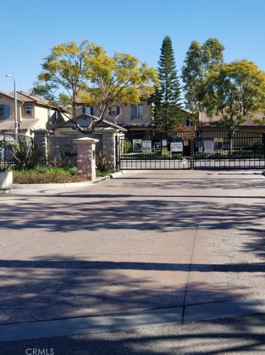 1951 Canova Ln, Compton, CA 90221-4610