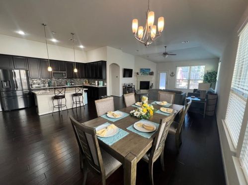 2710 Lisbon Meadows Dr, Conroe TX  77304-4564 exterior