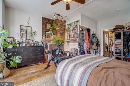 437 44 St, Philadelphia PA 19104-2910 exterior