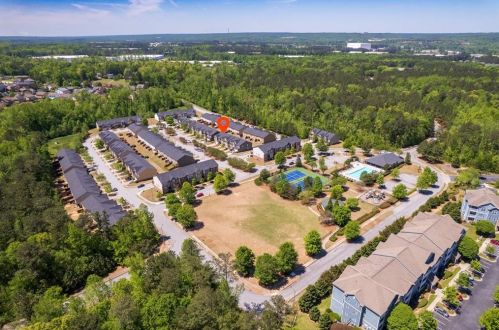 421 Fernbay Dr, Atlanta GA  30331-8957 exterior