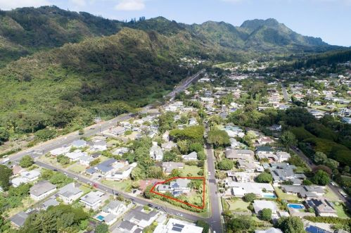 3136 Alika Ave, Honolulu HI  96817-1103 exterior