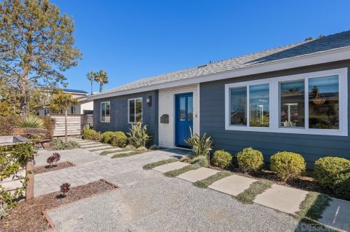 1731 Freda Ln, Cardiff By The Sea CA  92007-1108 exterior