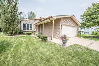 4 Wedgewood Rd, Matteson, IL 60443-1033