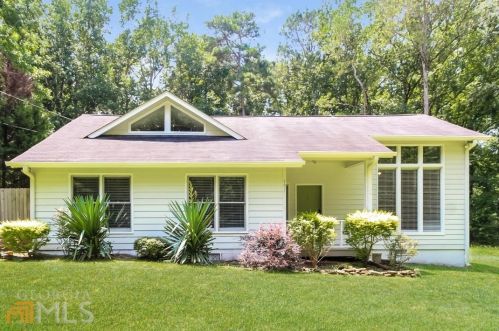 191 Cowan Rd, Conyers GA  30094-4101 exterior