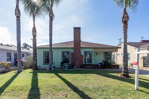 1718 11th St, Santa Ana, CA 92703-2011