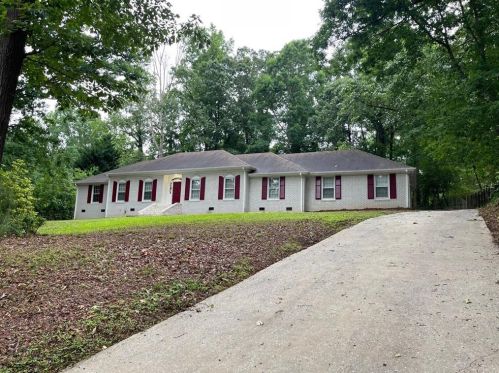 211 Shady Ln, Mableton, GA 30126-1422
