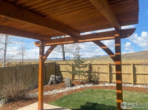 2011 Dailey Ln, Broomfield CO 80027 exterior