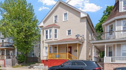117 Burnett St, Providence, RI 02907-2941