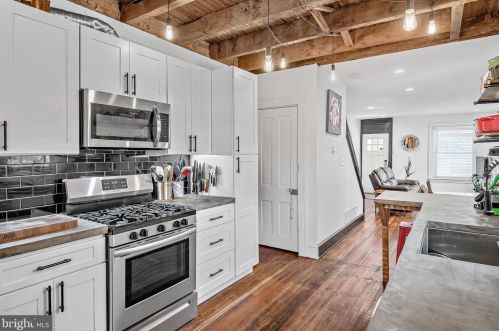 517 Juniata St, Lancaster PA  17602-4320 exterior