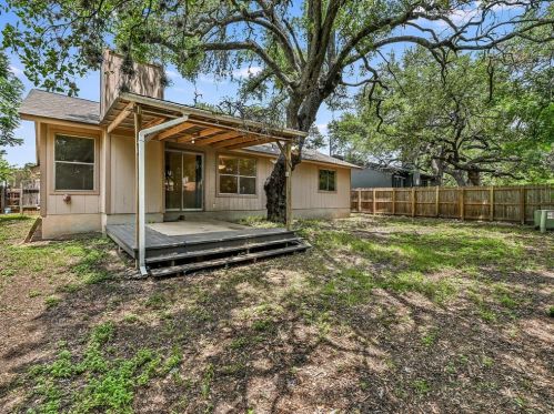 8903 Curlew Dr, Austin TX  78748-5129 exterior