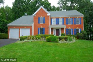 5103 Myrtle Leaf Dr, Fairfax, VA 22030-8211