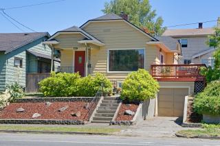 5206 Green Lake Way, Seattle, WA 98103-6127
