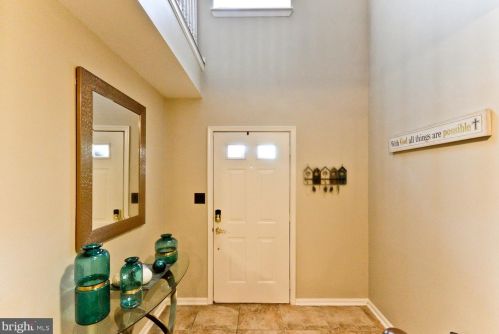 8885 Goose Landing Cir, Columbia, MD 21045-2171