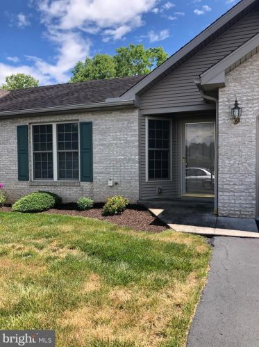 43 Mel Ron Ct, Carlisle, PA 17015-8421