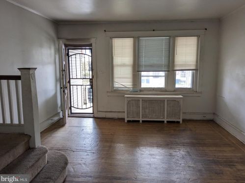 5426 11th St, Philadelphia, PA 19141-3005