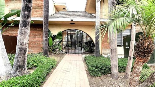 451 Ballantyne St, El Cajon, CA 92020-3701