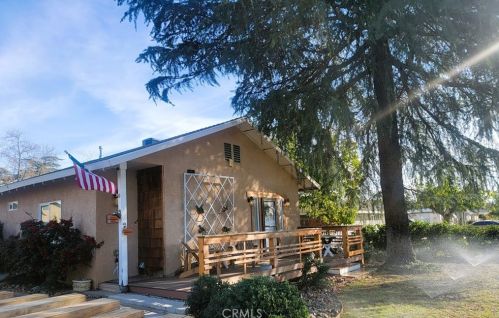 870 Michigan Ave, Beaumont, CA 92223-2338