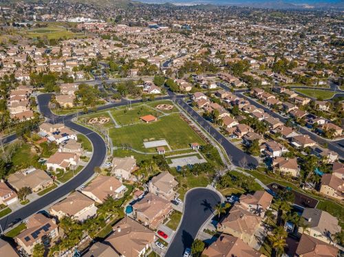 4256 Pondhill Ct, Riverside CA  92505-3464 exterior