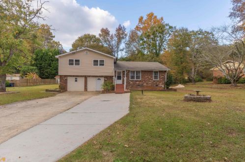 140 Creek Cir, Stockbridge GA  30281-3322 exterior