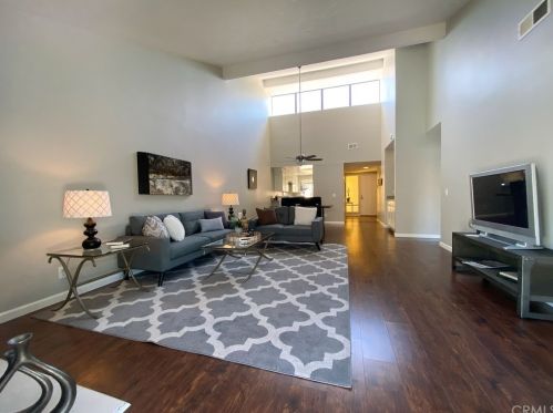 17251 Chestnut, Irvine CA  92612-2316 exterior