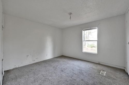 17097 Vly Ln, Conroe TX  77306-8646 exterior