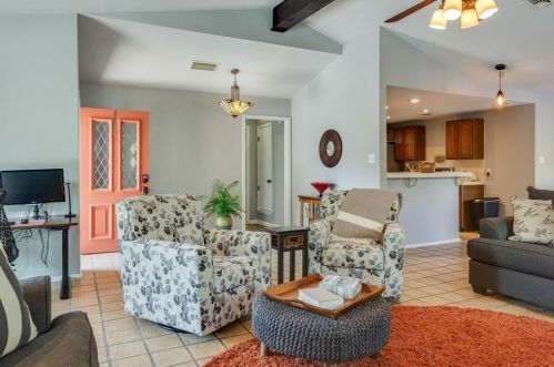 8100 Lea Shore St, Fort Worth TX  76179-3219 exterior