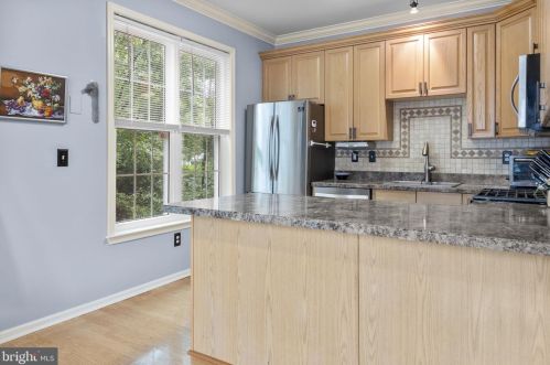 64 Kyle Way, Trenton NJ 08628-2521 exterior