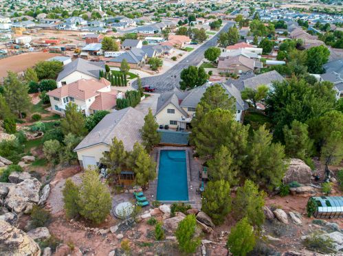 2238 1950, Saint George UT 84790-6237 exterior