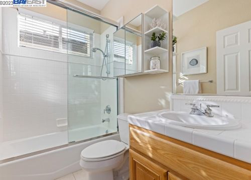 10864 Inspiration Cir, Pleasanton CA  94568-5562 exterior