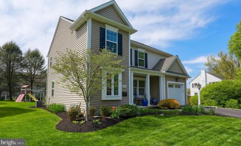 1518 Sunset Ave, Lancaster PA  17601-4328 exterior