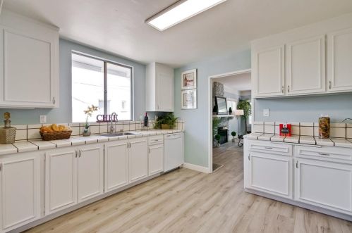 130 Euclid Ave, San Leandro CA  94577-1804 exterior