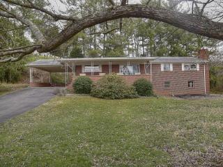 204 Ponderosa Dr, Greeneville, TN 37743-5541