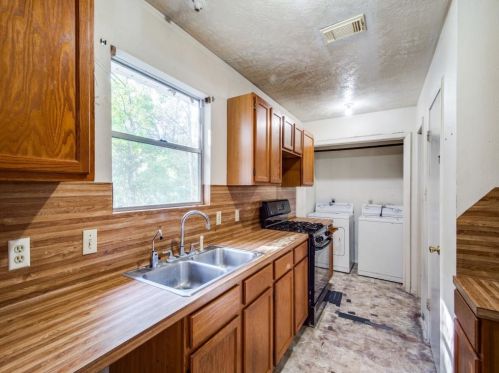 10538 Newton Cir, Conroe TX  77303-3238 exterior