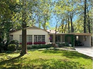 2935 Arden Rd, Atlanta, GA 30305-1912