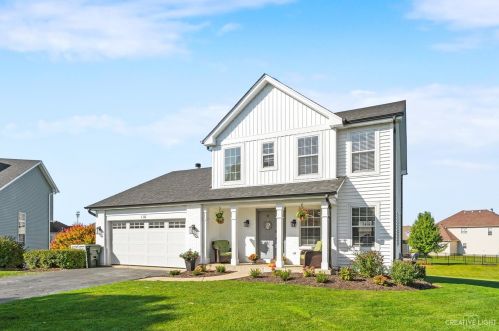 116 Oak Hill Ct, North Aurora, IL 60542-8924