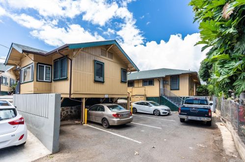 2816 Waialae Ave, Honolulu HI  96816-1510 exterior