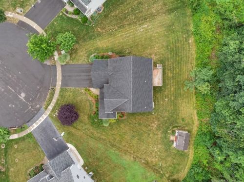 29 Padens Ct, Wallingford, CT 06492-6037