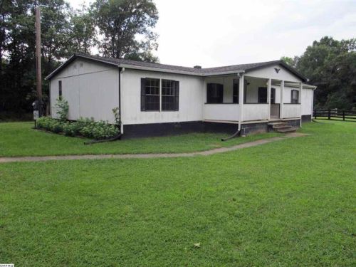 53 Spencer Ln, Crimora, VA 24431-2341