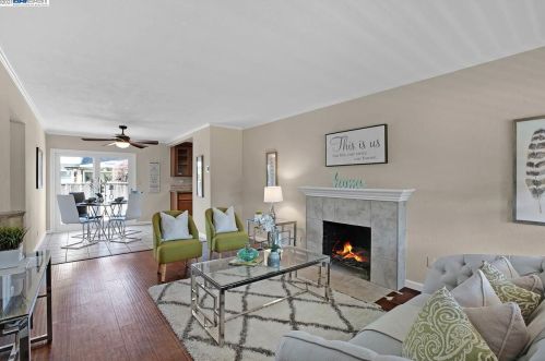 19665 Kinney Ct, Hayward, CA 94546-3541