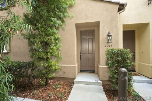 1211 Highbluff Ave, San Marcos, CA 92078-1051