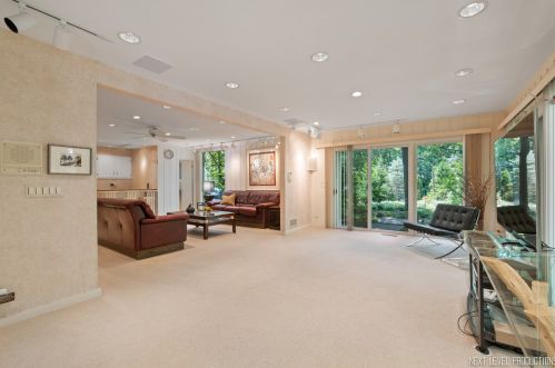 2740 Edgewood Ln, Bannockburn IL  60015-1617 exterior