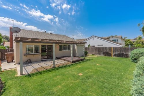 6219 Woodsboro Ave, Anaheim CA  92807-2346 exterior