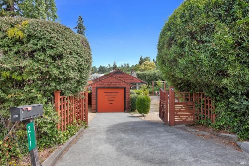 211 Scott St, Mill Valley, CA 94941-3346