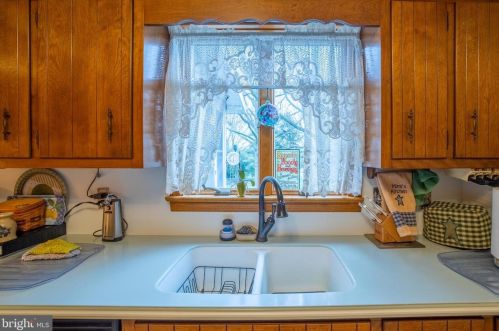 5160 Grandview Rd, Hanover PA 17331-7885 exterior