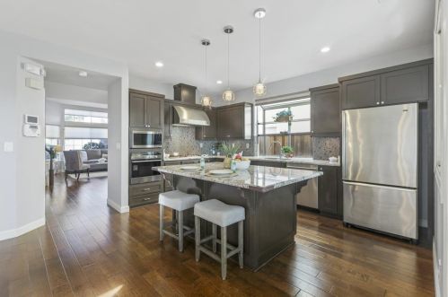 218 Summerwind Dr, Milpitas CA 95035-2416 exterior